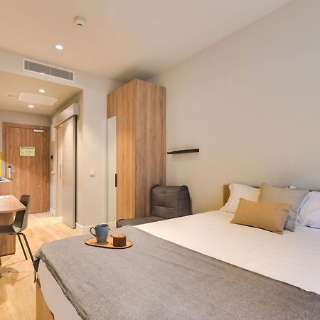 Livensa Living Studios - Valencia Viveros Экстерьер фото