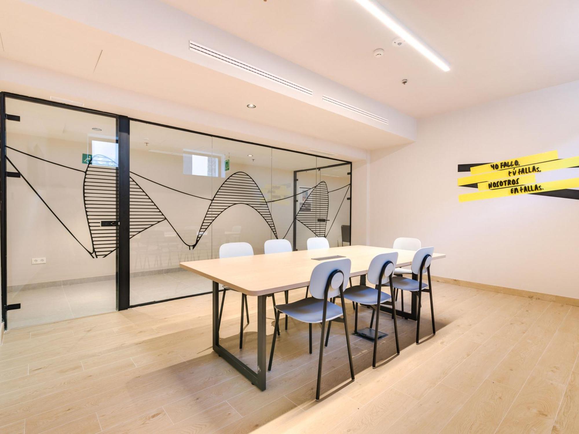 Livensa Living Studios - Valencia Viveros Экстерьер фото