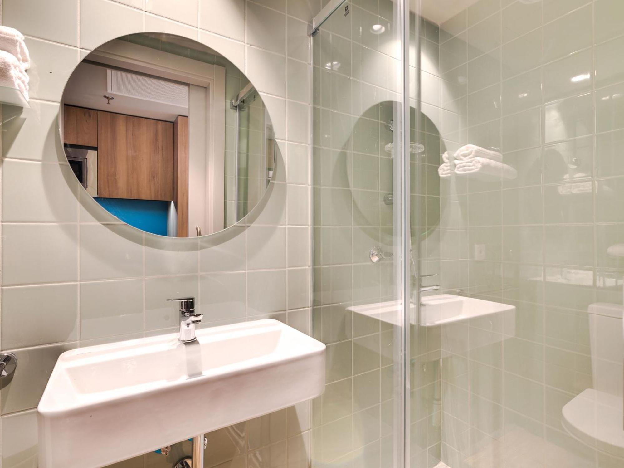 Livensa Living Studios - Valencia Viveros Экстерьер фото