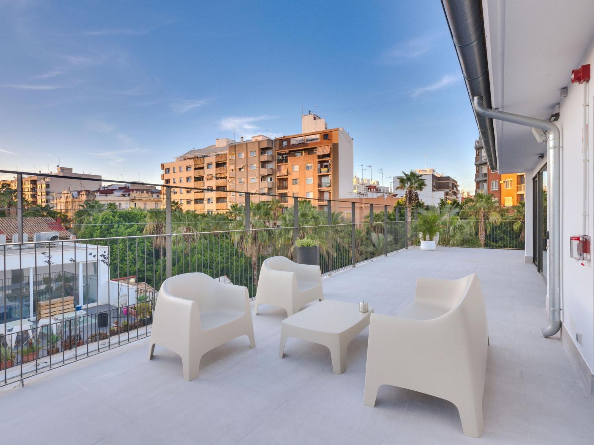 Livensa Living Studios - Valencia Viveros Экстерьер фото