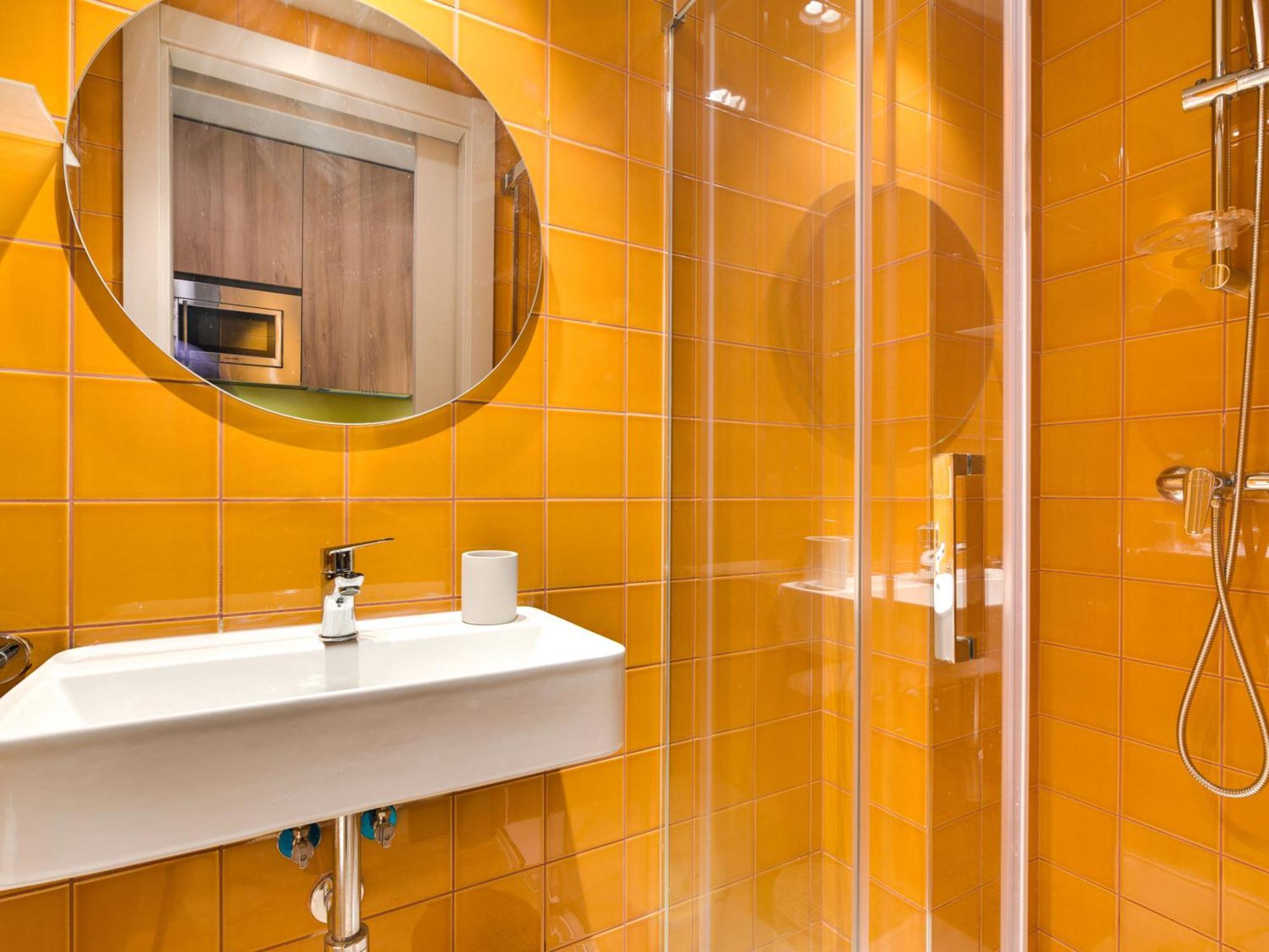Livensa Living Studios - Valencia Viveros Экстерьер фото